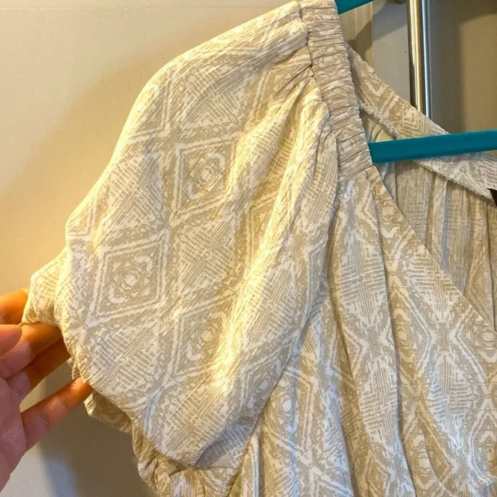 BCX smocked top XL NWT